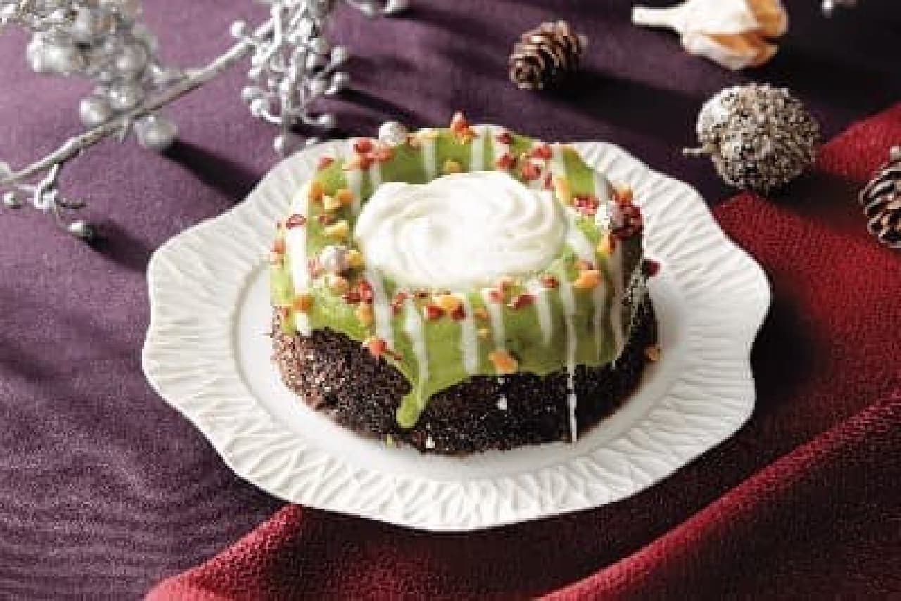 緑のクリスマスリースのケーキ ローソン