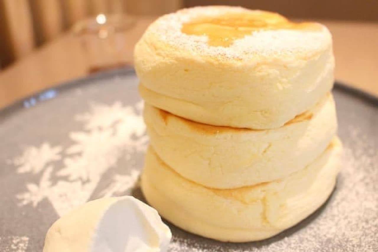 Mikasa Deco & Cafe "Fluffy Ricotta Cheese Pancakes"