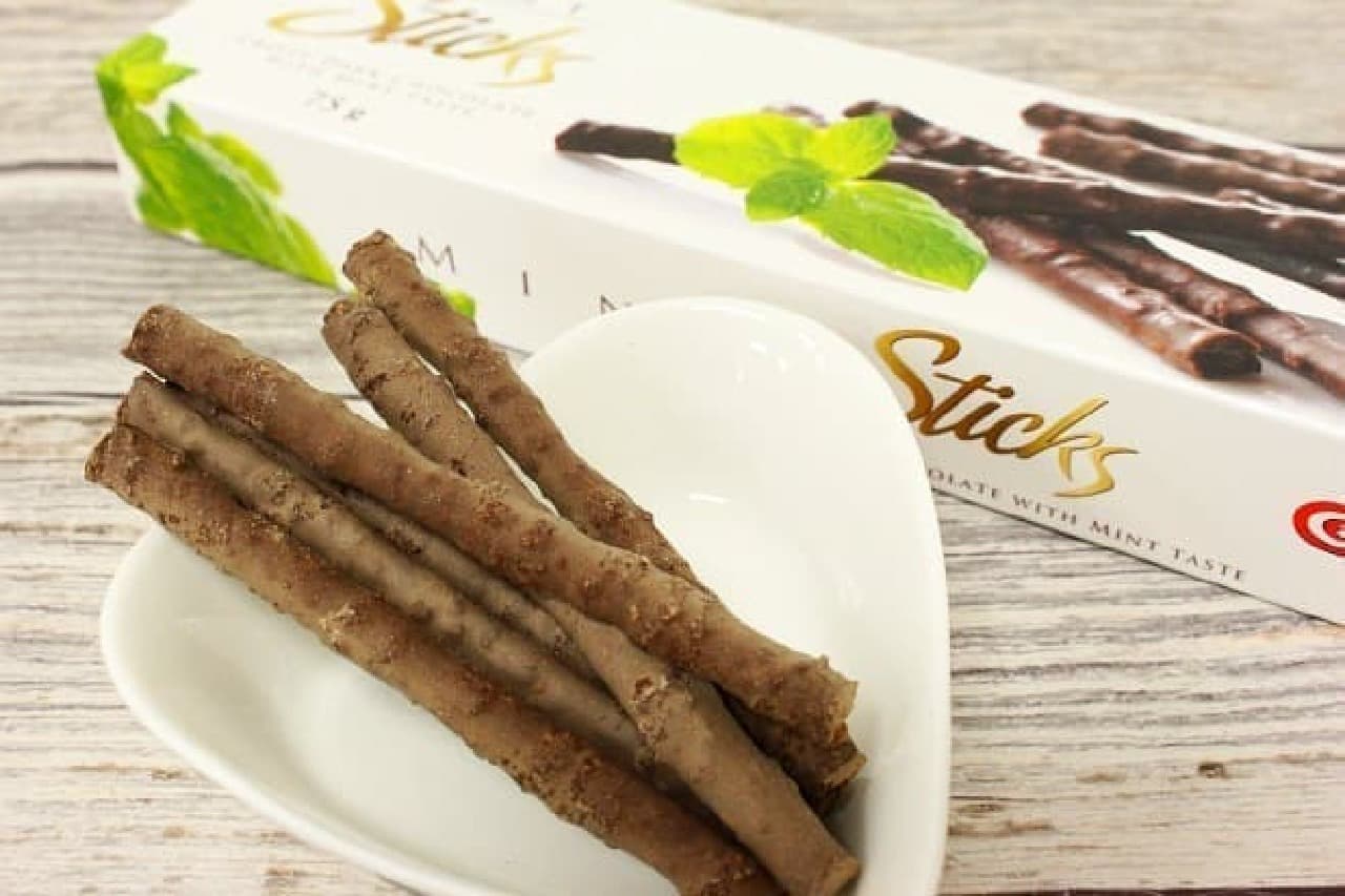 Mint stick chocolate is chocolate from chocolate maker "Carretti"