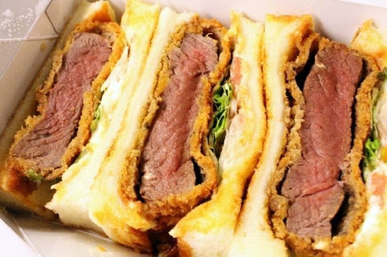 "Katsu Sando" from "Meat Senka Hafuu", a well-known restaurant with constant reservations in Kyoto