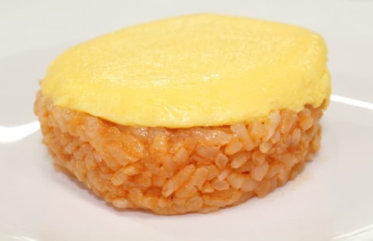 7-ELEVEN "Homemade fluffy egg omelet rice ball"