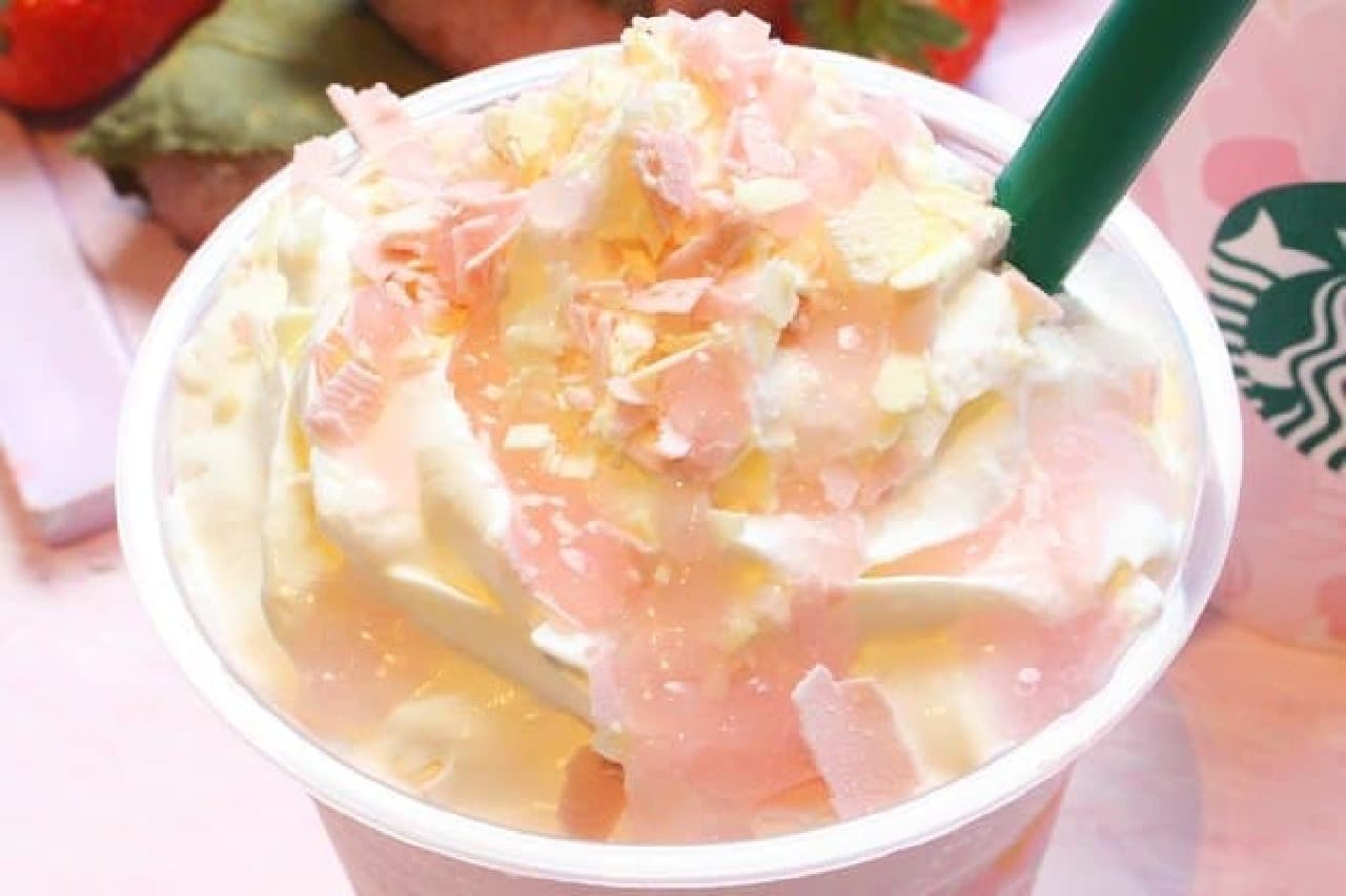 Starbucks "Sakura Strawberry Pink Mochi Frappuccino"