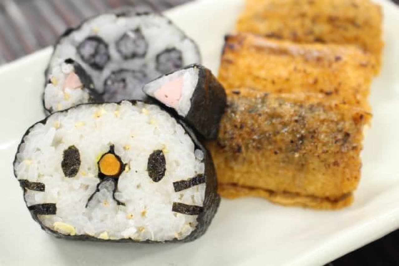 "Wakahiro's Paws Sukeroku Set" is Sukeroku Sushi with thick sushi rolls that imitate cat faces and paws.