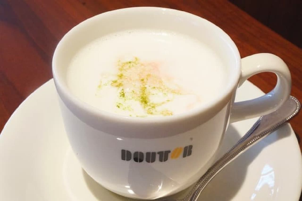 Doutor Coffee "Sakura Fragrant White Chocolat Latte"