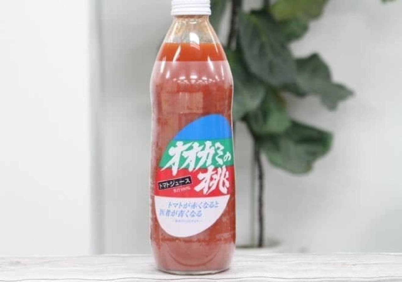 「オオカミの桃」は、北海道産のトマトで作られたトマトジュース
