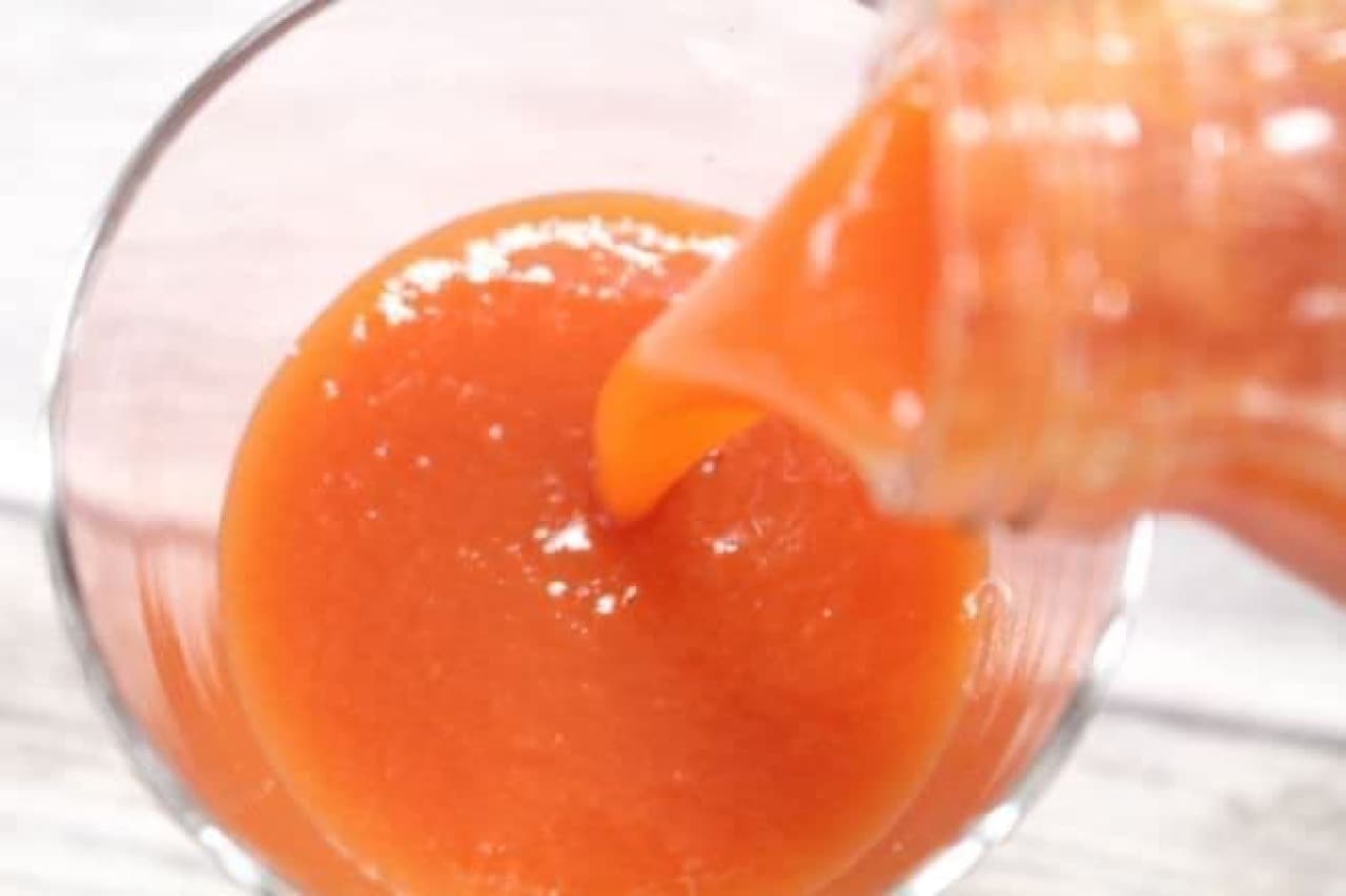 「オオカミの桃」は、北海道産のトマトで作られたトマトジュース