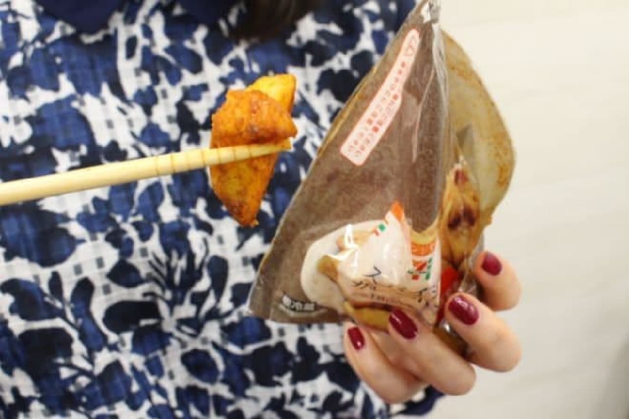 7-ELEVEN Triangle Pack Snack "Spicy Curry Potato"