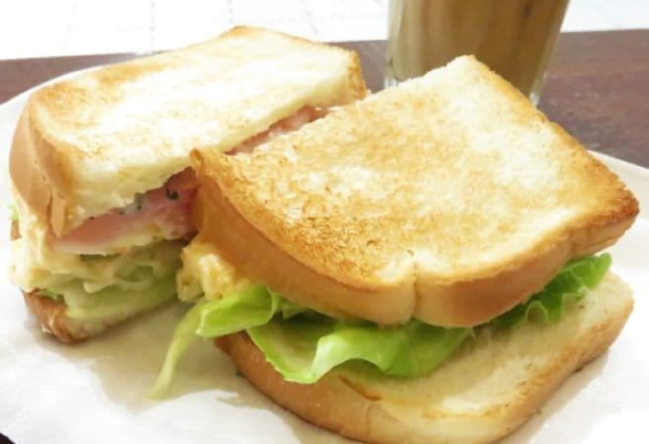 Doutor's "Morning Cafe Set A Ham Egg Salad"