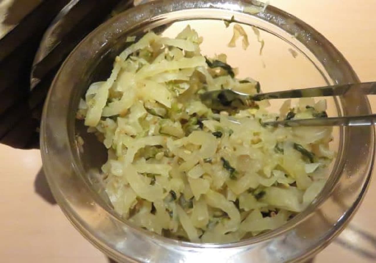 Yayoiken pickles "chopped sesame Chinese cabbage pickles"