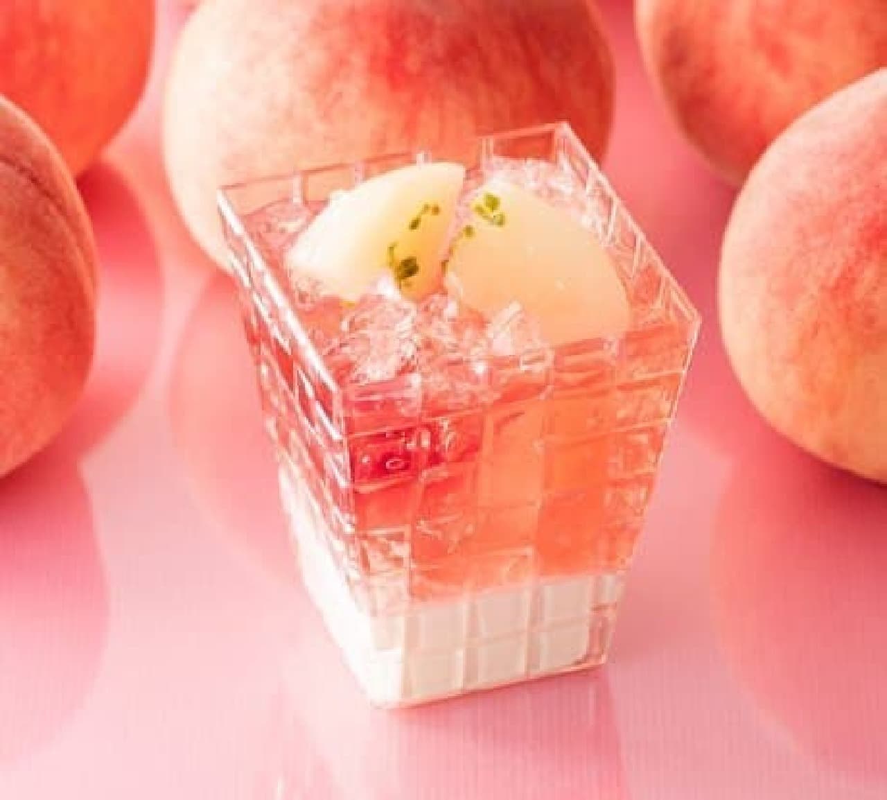 Chateraise "Peach Melba using white peach from Yamanashi Prefecture"