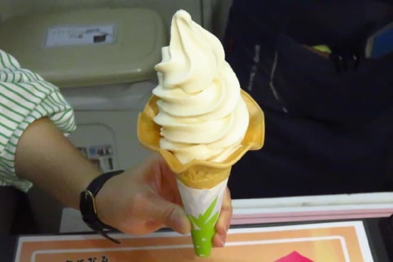 清水白桃ソフトクリーム