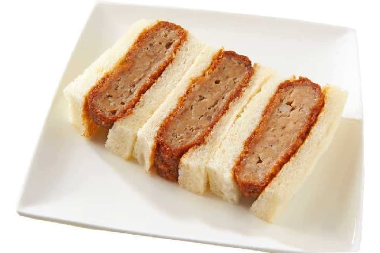 KINOKUNIYA's "Kagoshima Prefecture Black Pork Menchi Katsu Sandwich"
