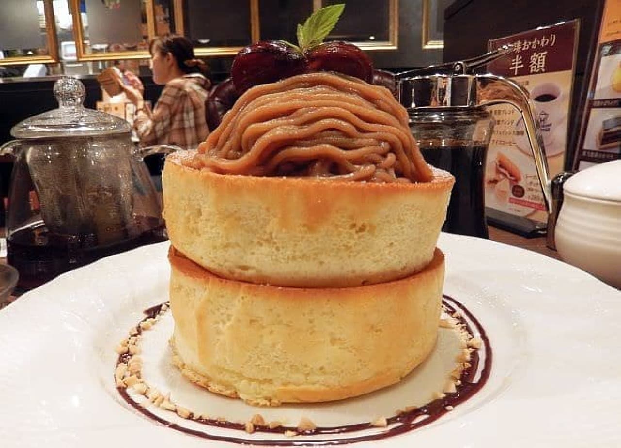 Hoshino Coffee Shop "Chestnut Souffle Pancake"