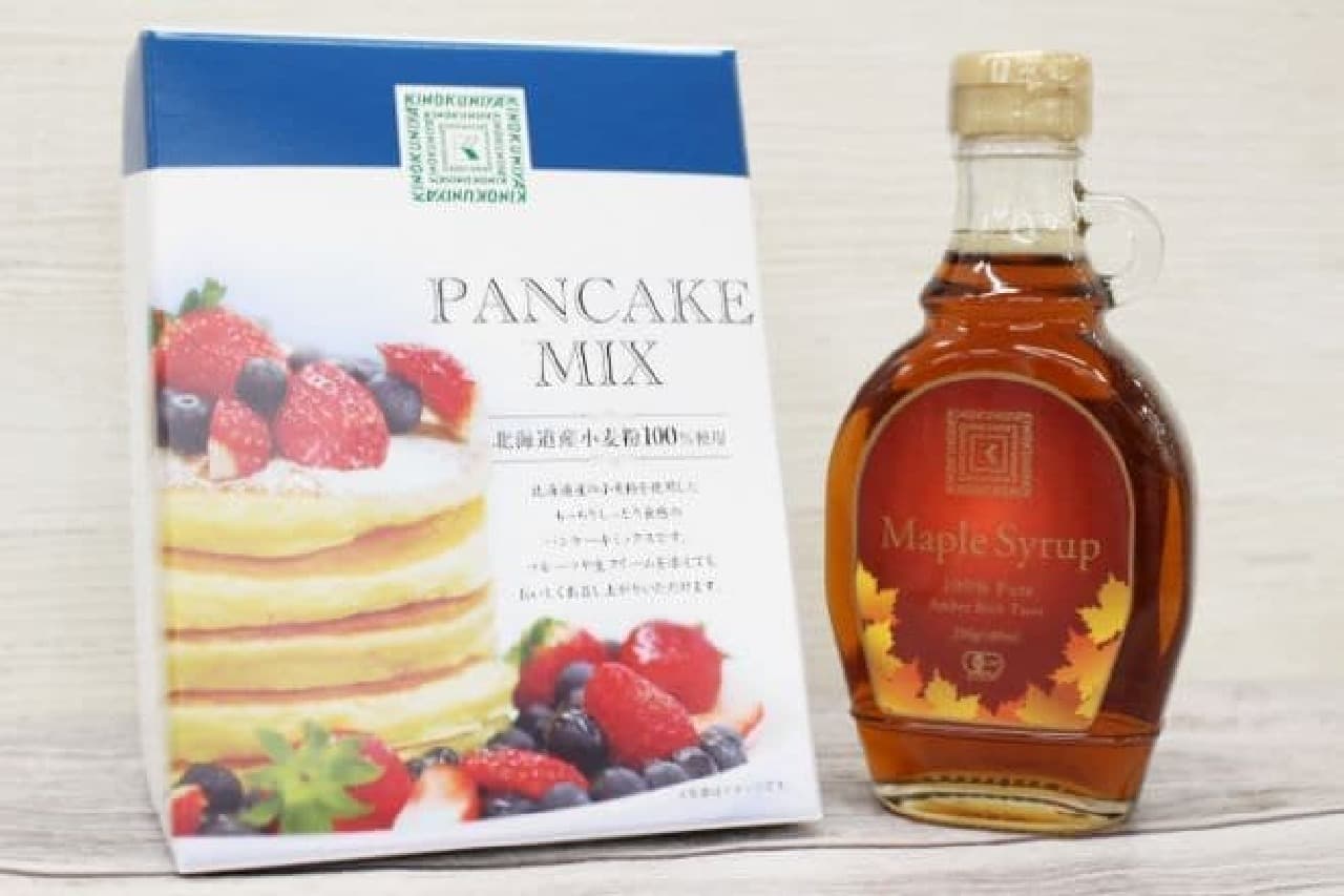 KINOKUNIYA "Pancake Mix" and "Pure Maple Syrup"