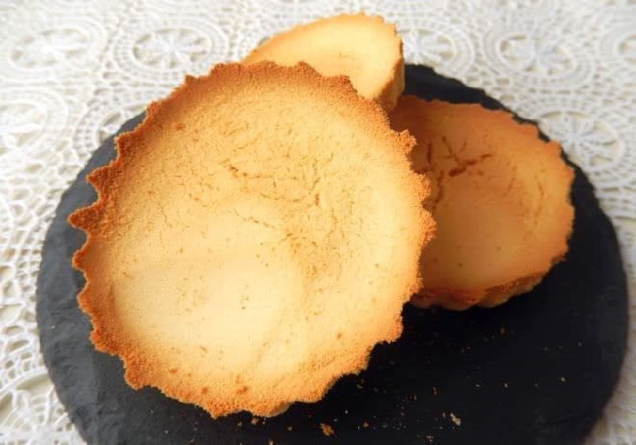 「クリープ」を型に詰めて焼いた“クリープクッキー”のレシピ