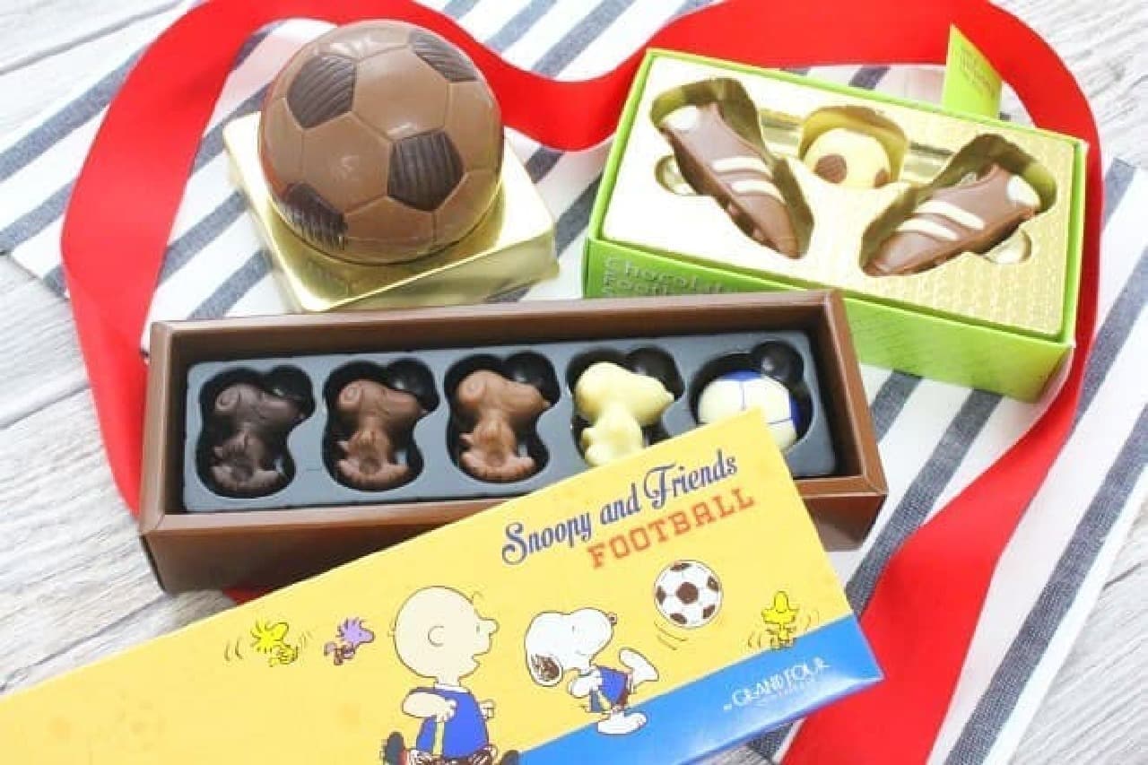 Baur フットボール ギフトチョコ、フットボールセット チョコレート、スヌーピー PEANUTS チョコレート サッカーボックス