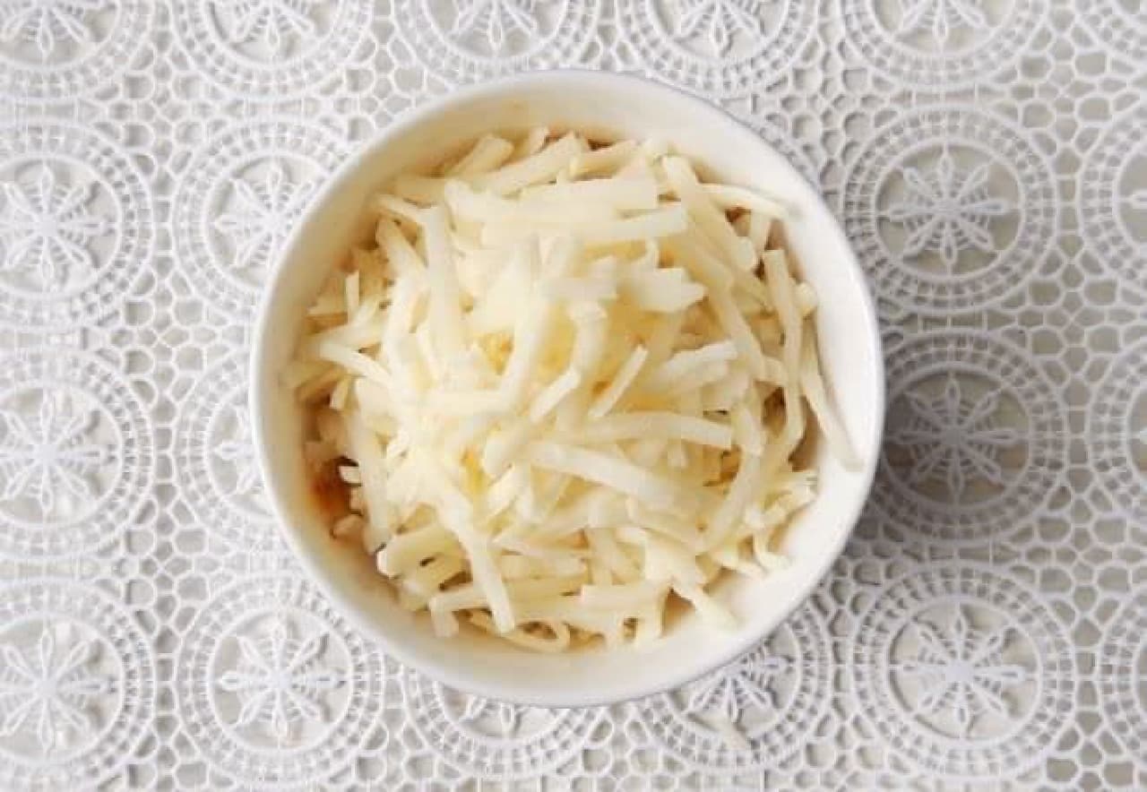 Recipe for "Cheese Takkarbi" made with canned yakitori