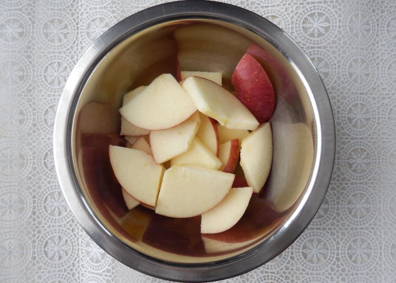 ホットケーキミックスを使って作る「りんごのおやき」