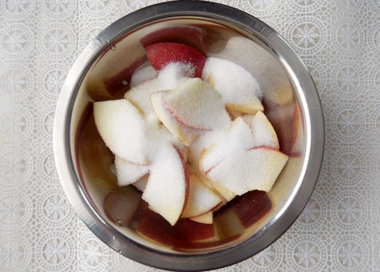 ホットケーキミックスを使って作る「りんごのおやき」