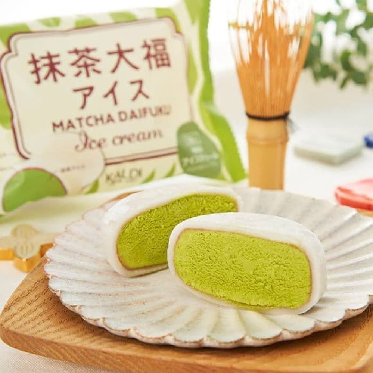 KALDI "Matcha Daifuku Ice Cream"