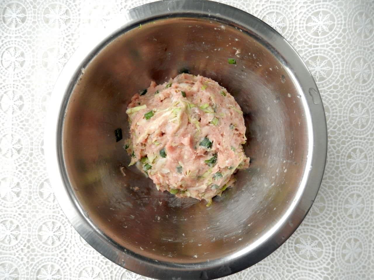 「バラ餃子」の簡単レシピ