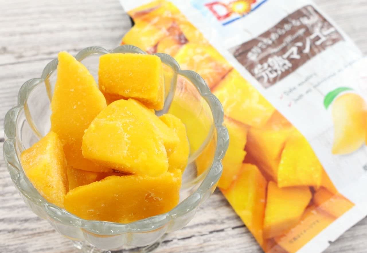 Comparison of eating "frozen mango" from 7-ELEVEN and FamilyMart