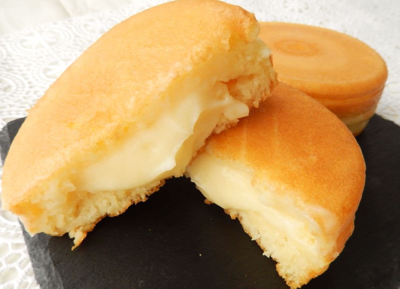 Nichirei "Imagawayaki Rich Cream Cheese"