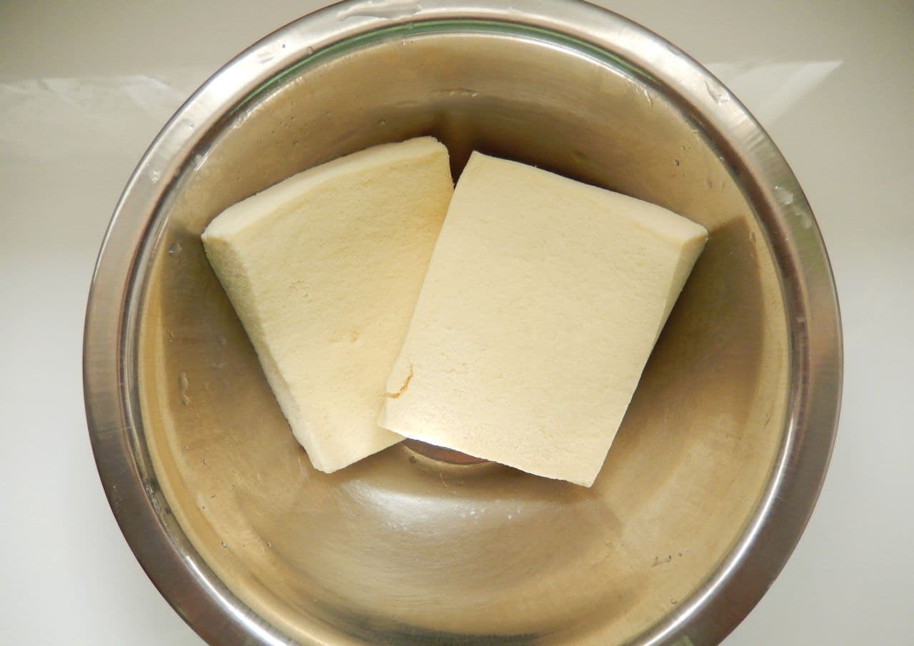 ヘルシーおつまみレシピ「高野豆腐のハムチーズサンド」