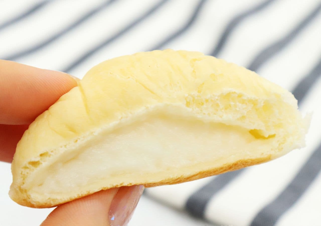 山崎製パン「カルピスクリームパン」