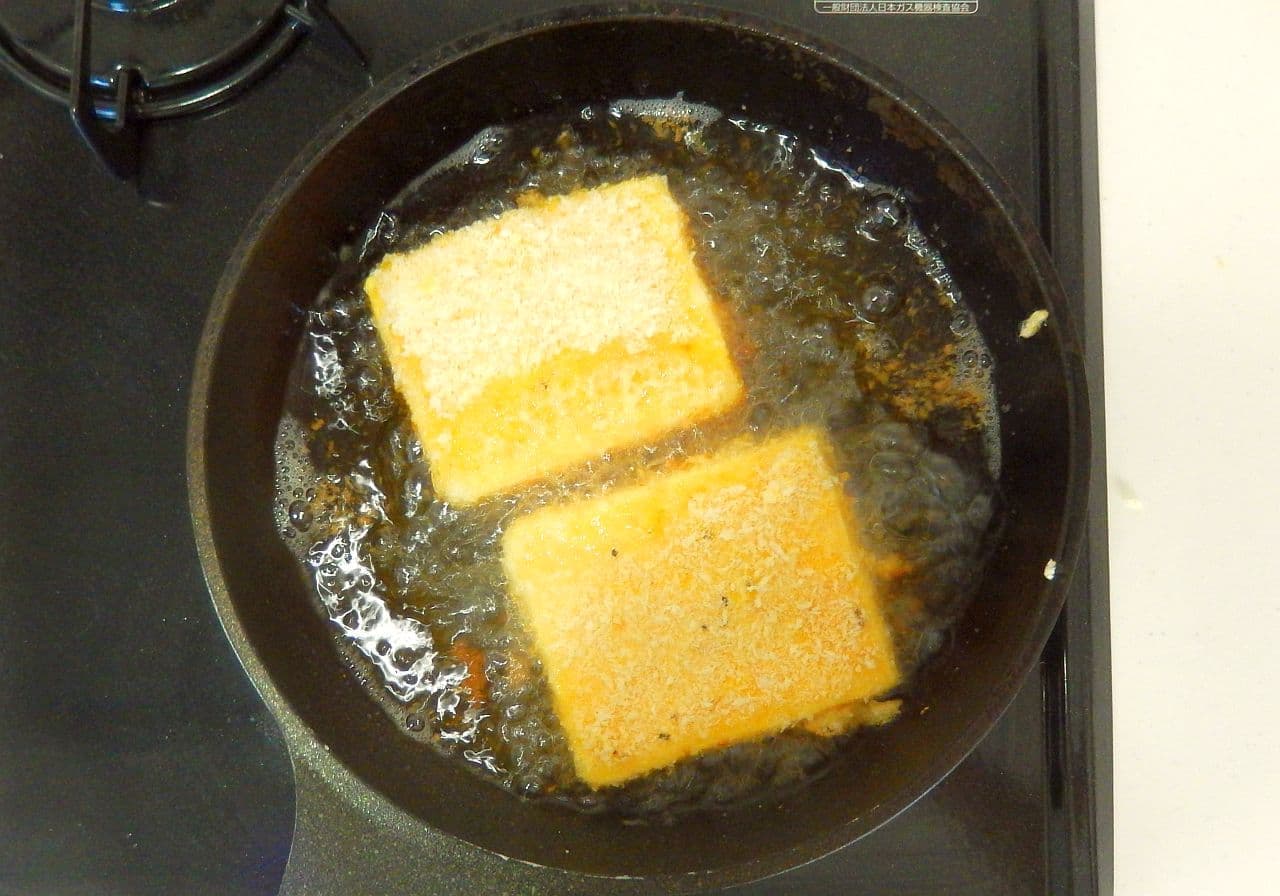 Recipe for carbohydrate restriction "Koya-Tofu Cheese Katsu" (Koya-Tofu Cheese Cutlet)