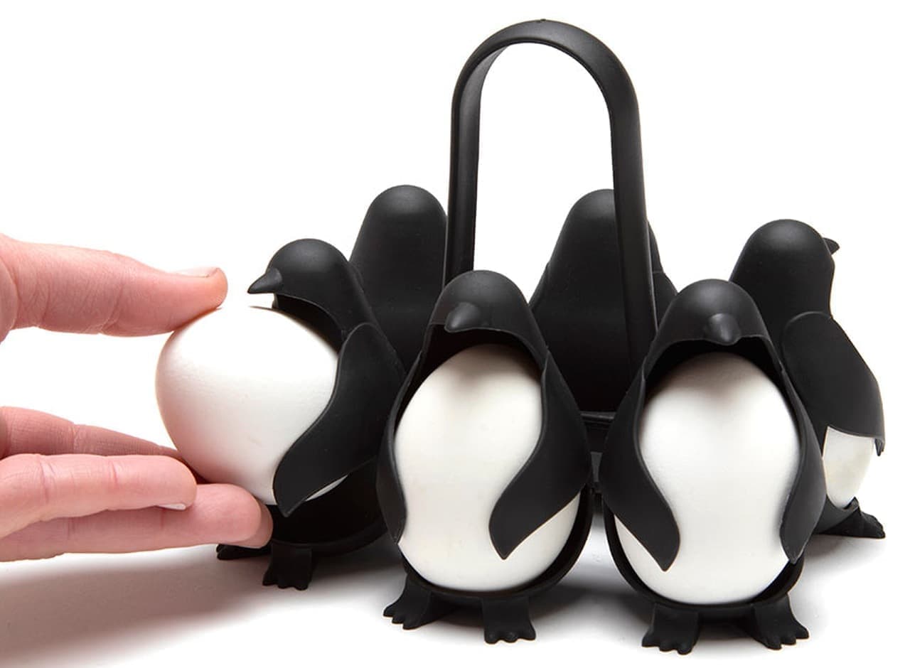 ペンギン型のエッグホルダー「Egguins」