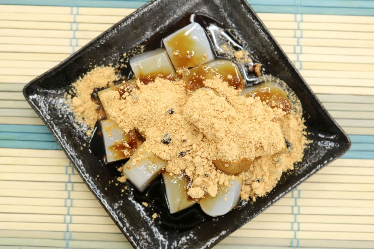 Kanetsu "Warabimochi-style konjac (with soybean flour and black honey)"