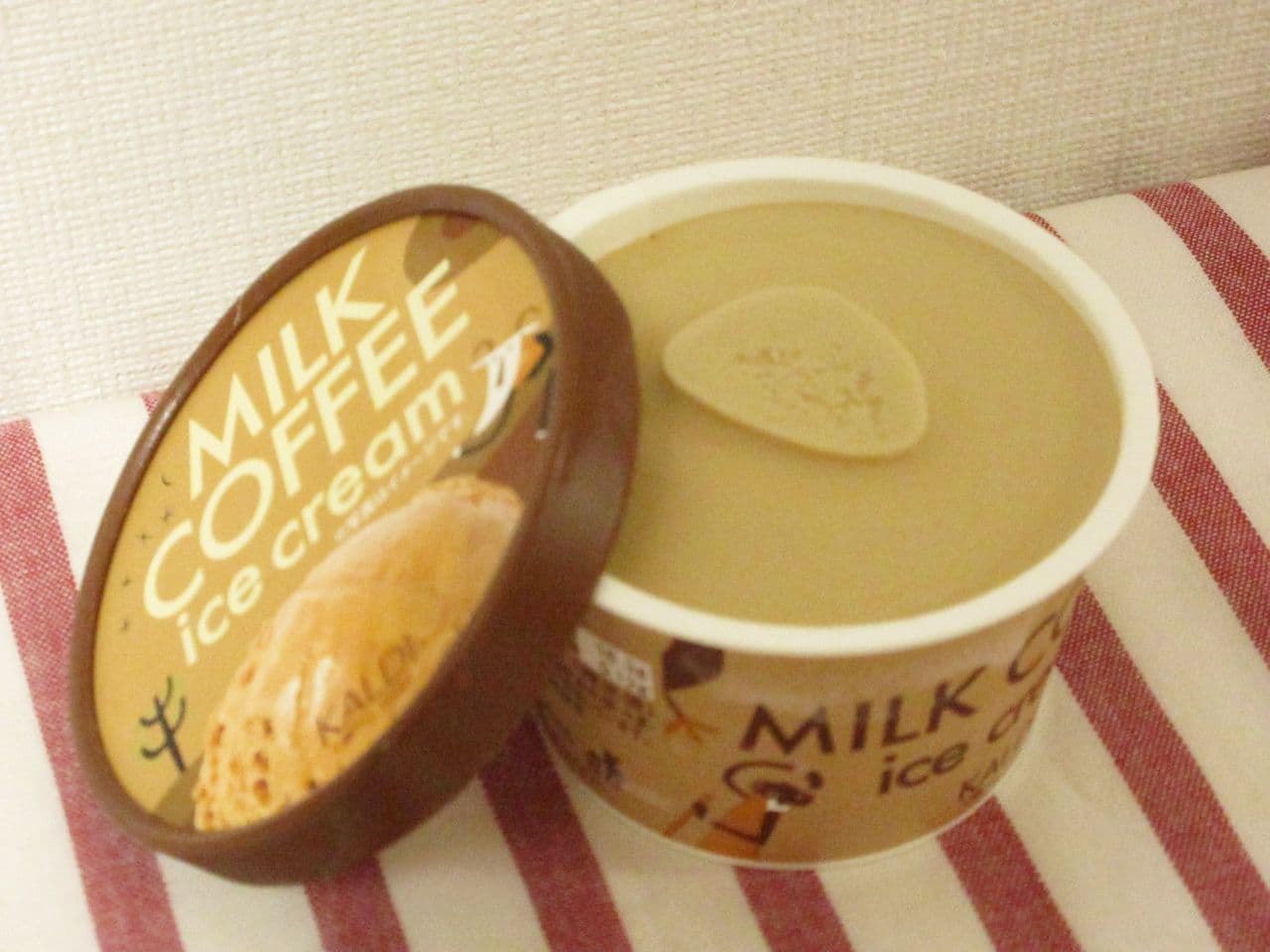 1個216円 カルディ オリジナル ミルクコーヒーアイス はコーヒーの風味とミルクのコクがマッチ 冷凍庫にストックしておきたい爽やかアイス えん食べ
