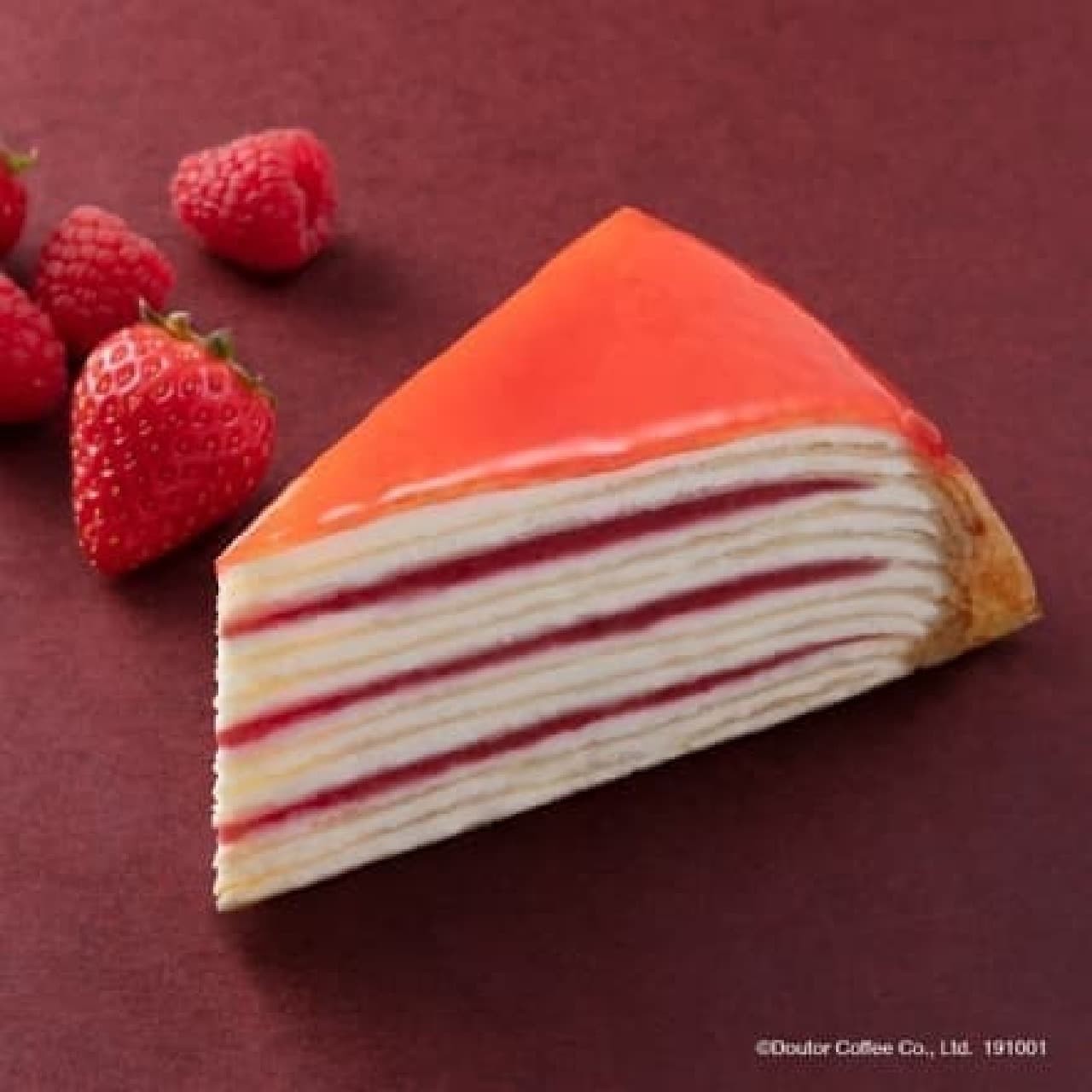 "Strawberry and raspberry mille crêpes" at Doutor Coffee Shop
