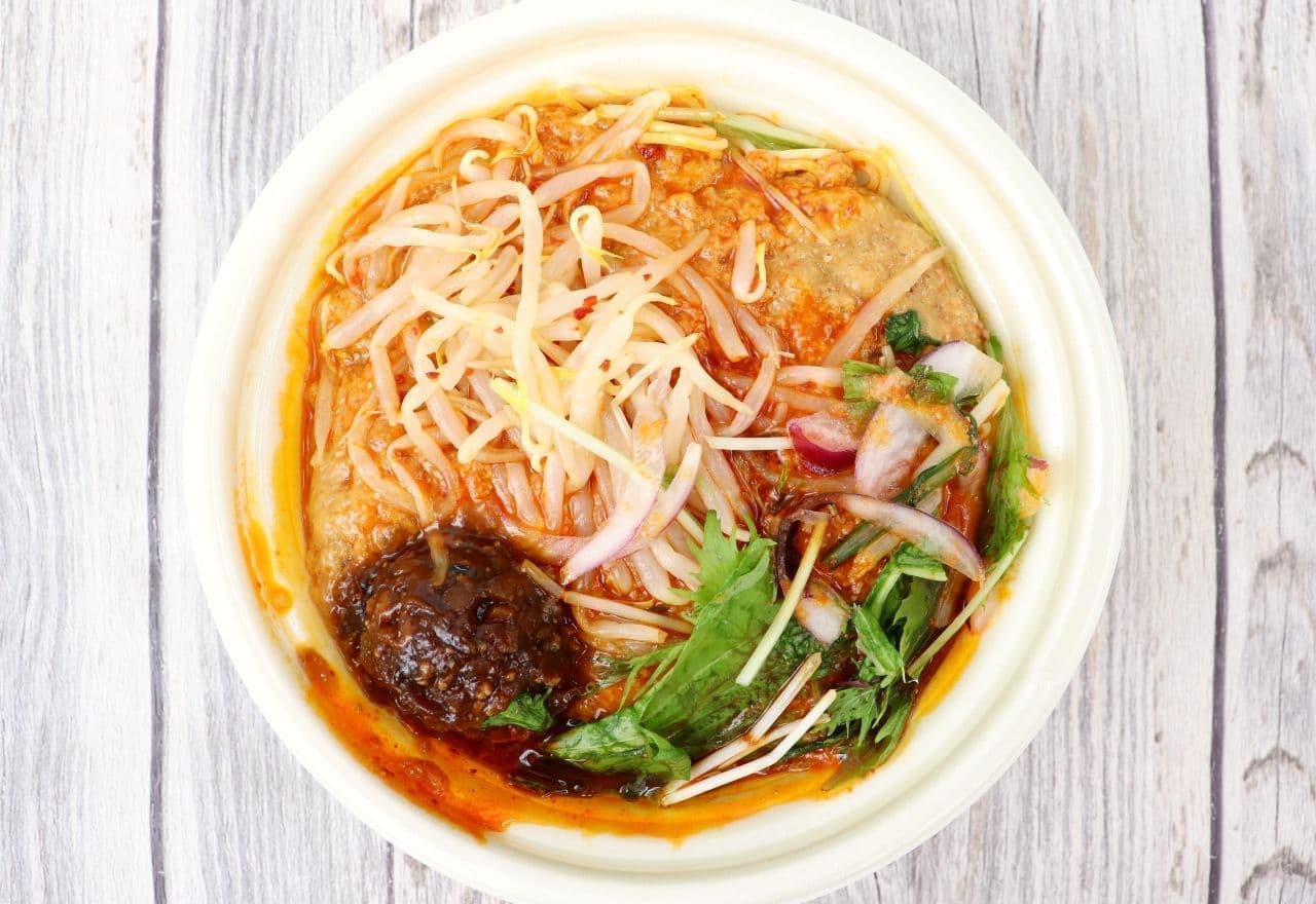7-ELEVEN "Oni Spicy Soup Dandan Noodles"