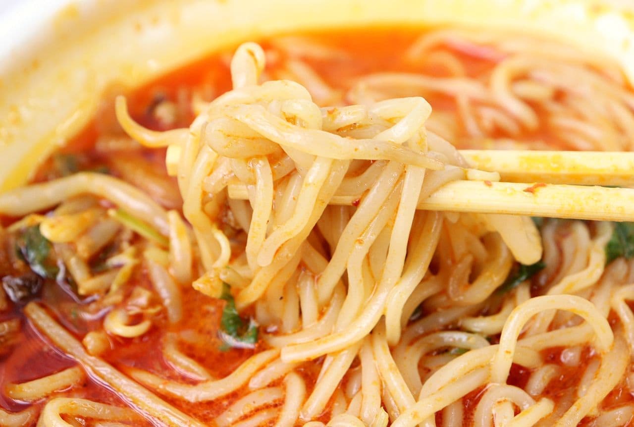 7-ELEVEN "Oni Spicy Soup Dandan Noodles"