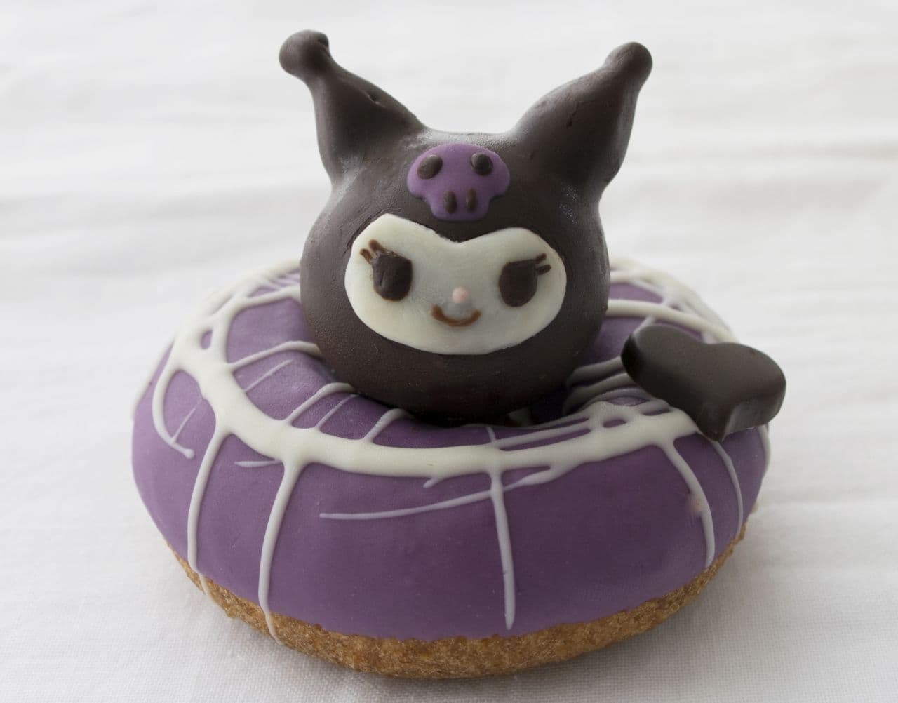 Floresta "Halloween Sanrio Character Collaboration Donuts"