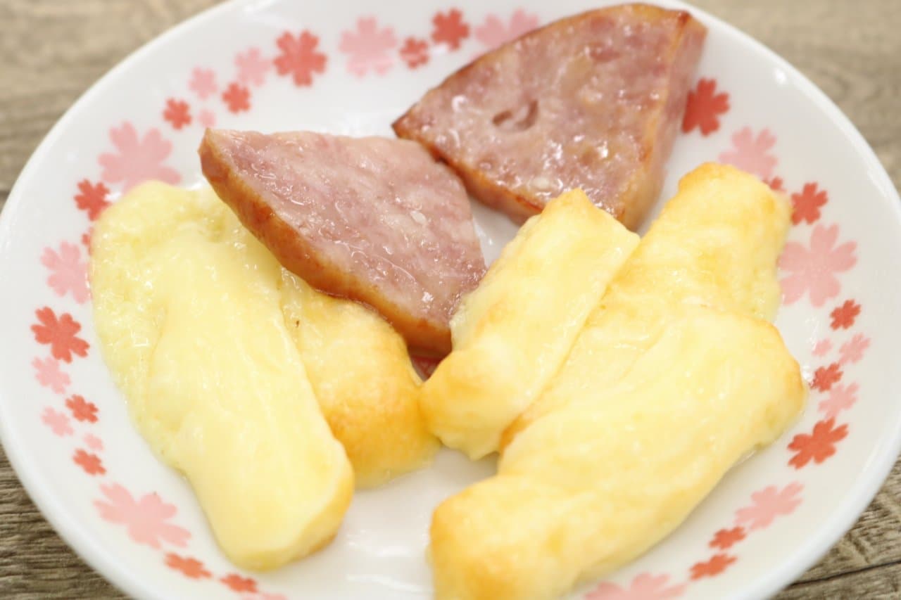 7-ELEVEN Triangle Snacks "Kongari Cheese & Bologna Sausage"