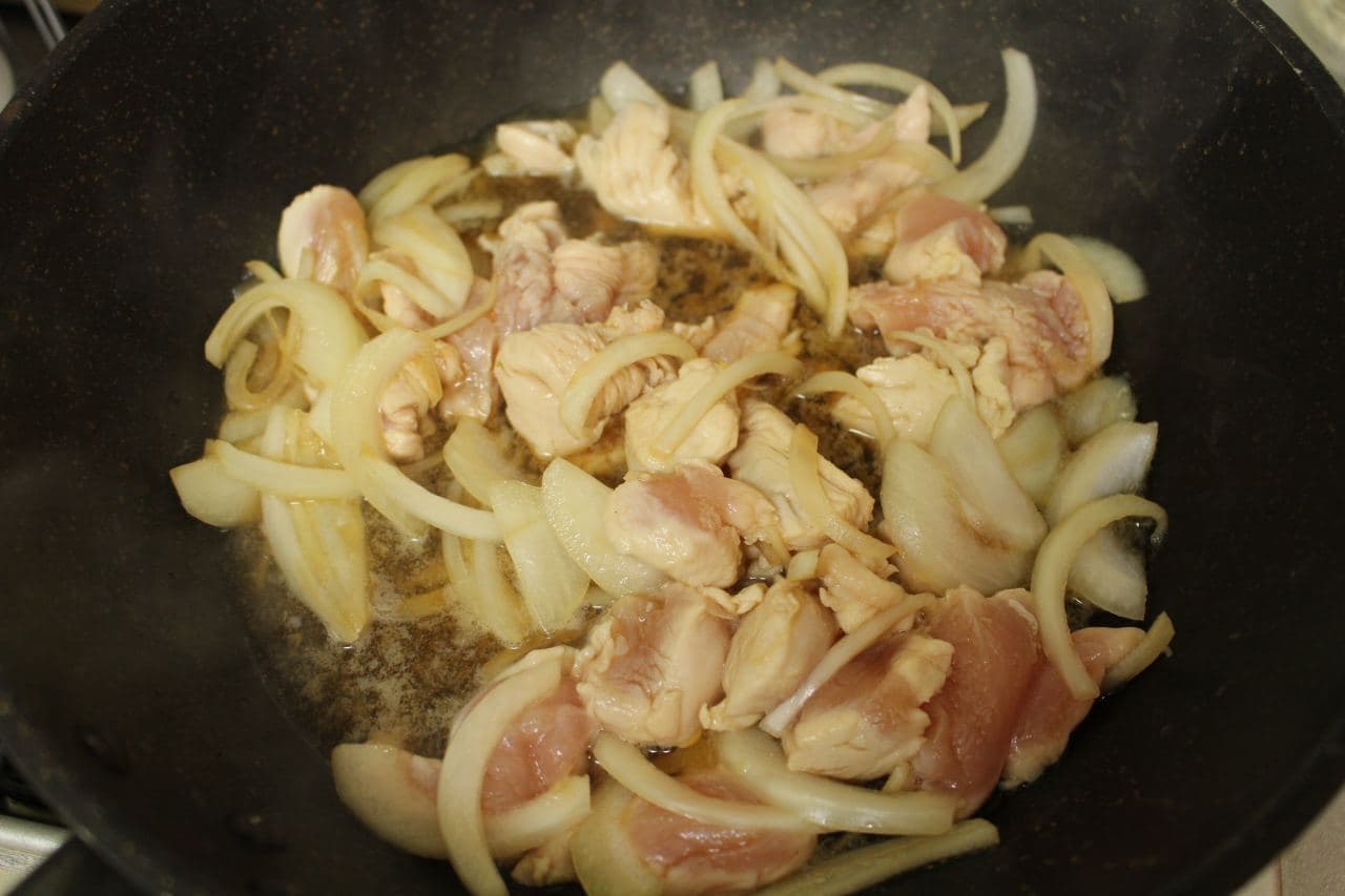 Arranged recipe "Oyako-don with white meat