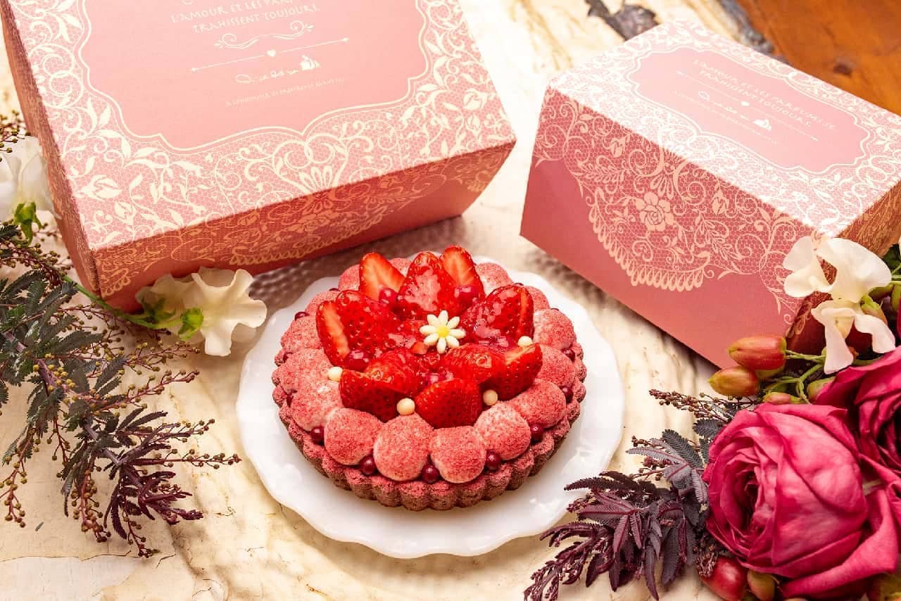 "Valentine tart of strawberry and chocolate souffle" from Kirfebon