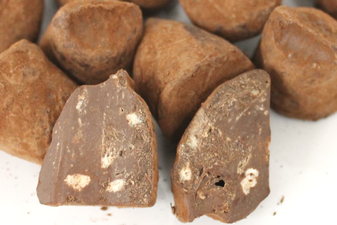 Eat and compare 4 types of unbranded "cacao truffles"
