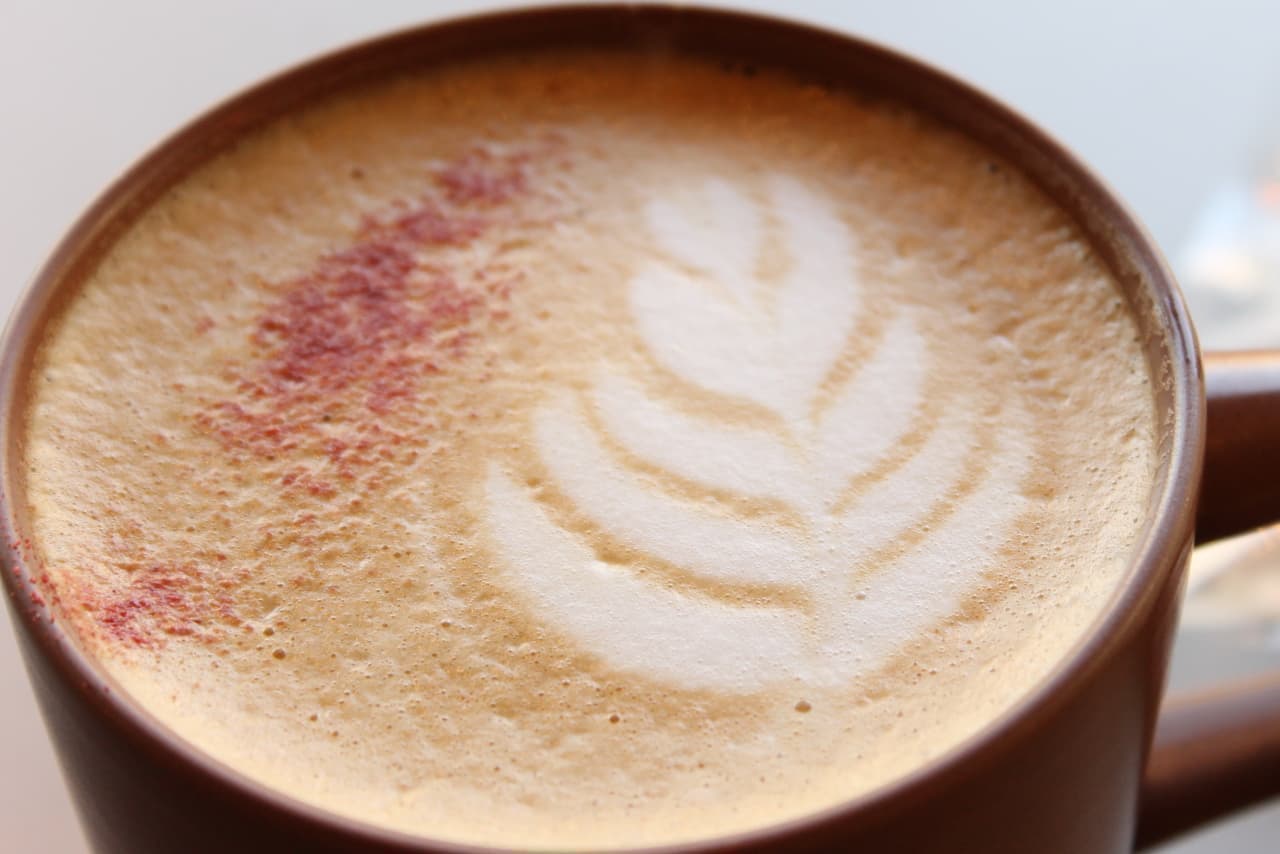 Sarutahiko Coffee "Flower Strawberry Latte"