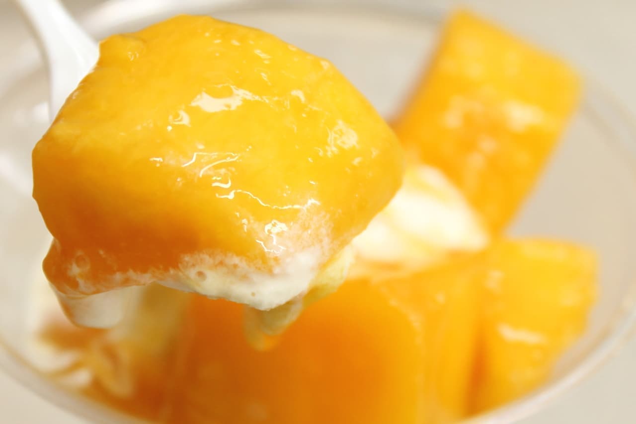 The flesh of gold melts! Ministop "Apple Mango Parfait"