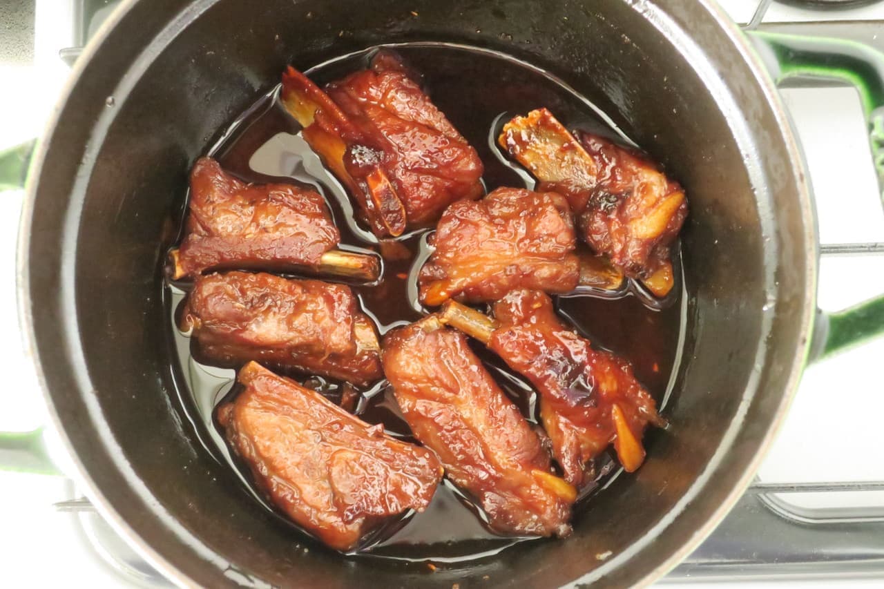 Braised spare ribs with plum wine