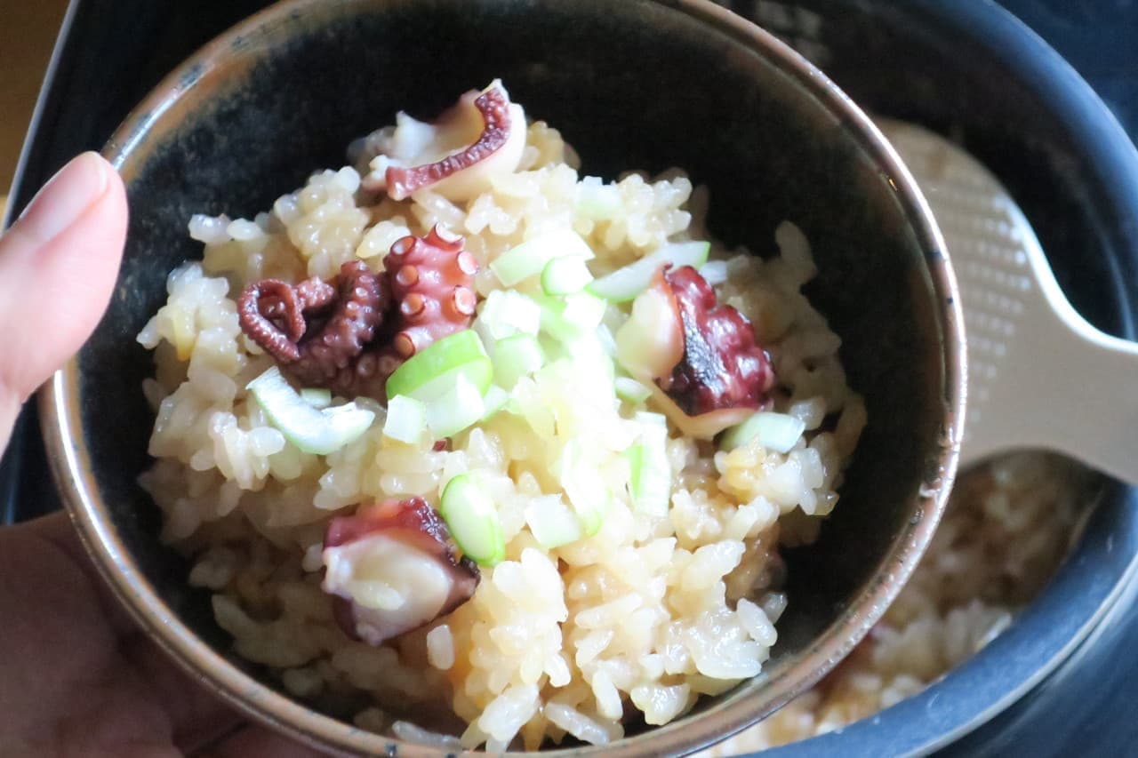 Rice cooked with octopus