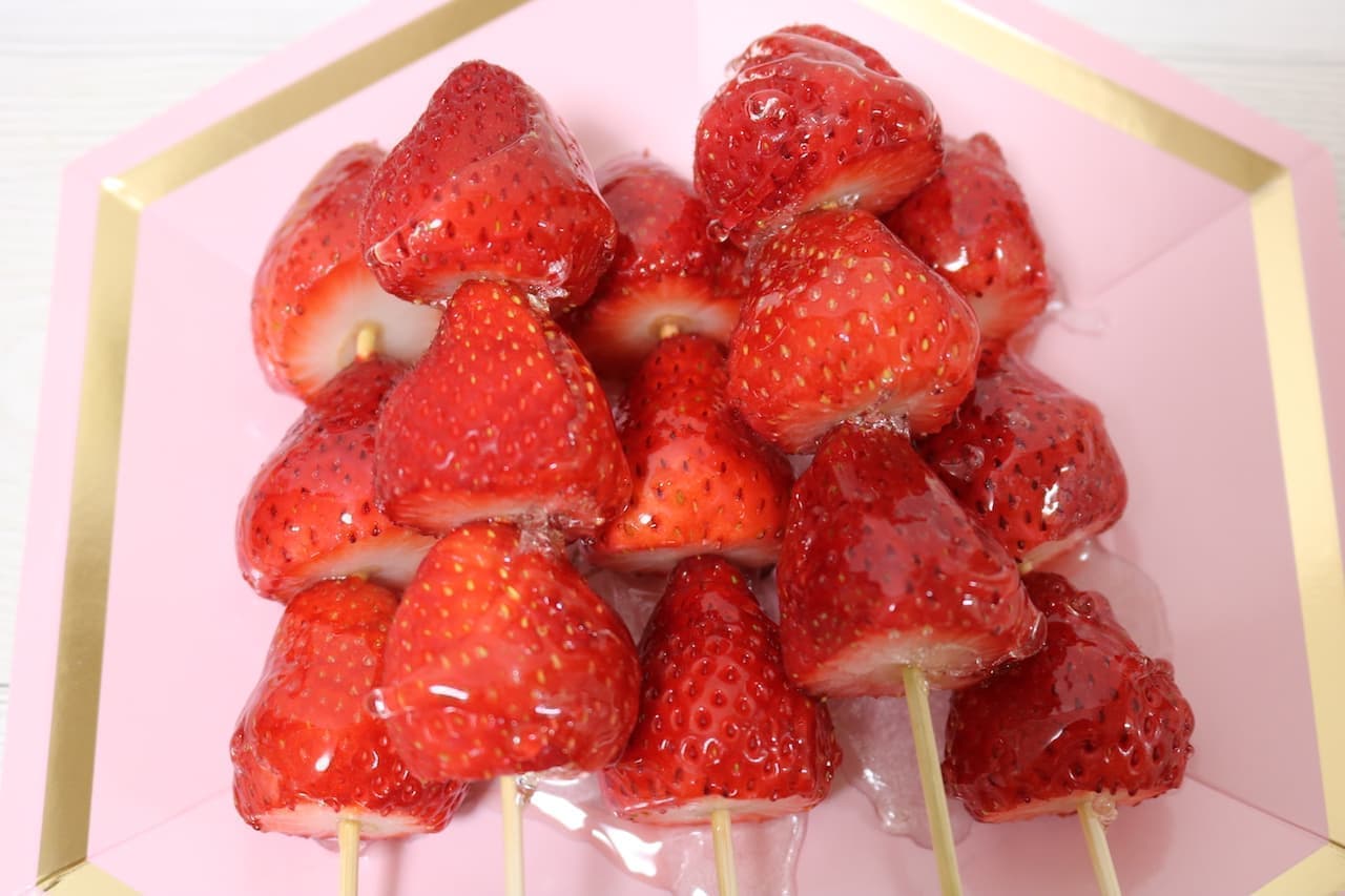 Recipe for "Strawberry Candy" made with lentil juice