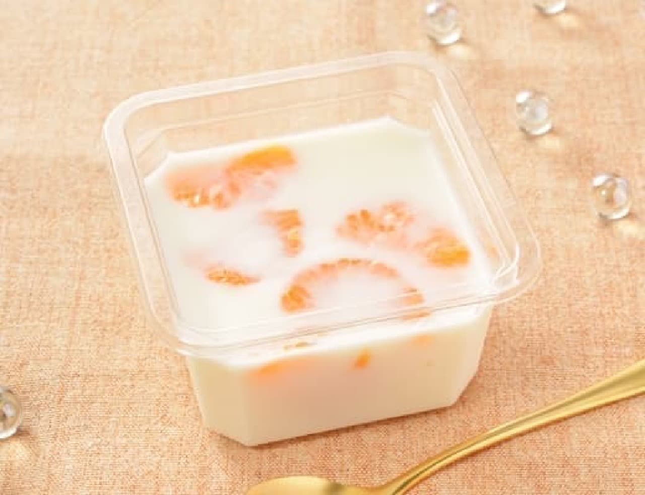 Lawson "Mikan milk agar (using Hokkaido milk)"