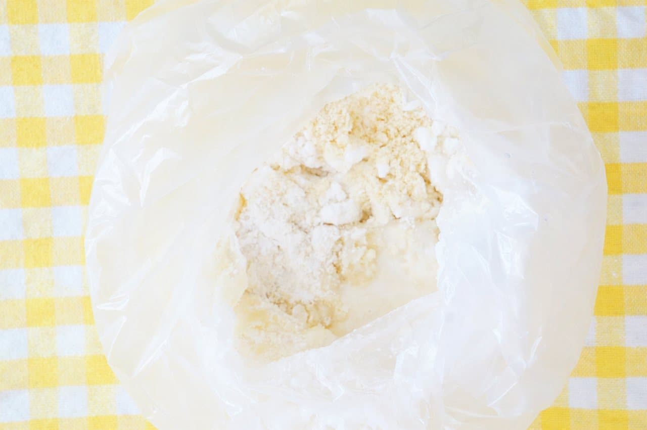 Dough for "potato starch cookie" that does not require flour