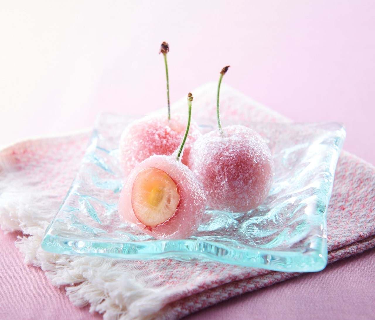 Chateraise "Cherry Mochi from Yamanashi Prefecture" and "Cherry Mochi from Sato Nishiki from Yamagata Prefecture"