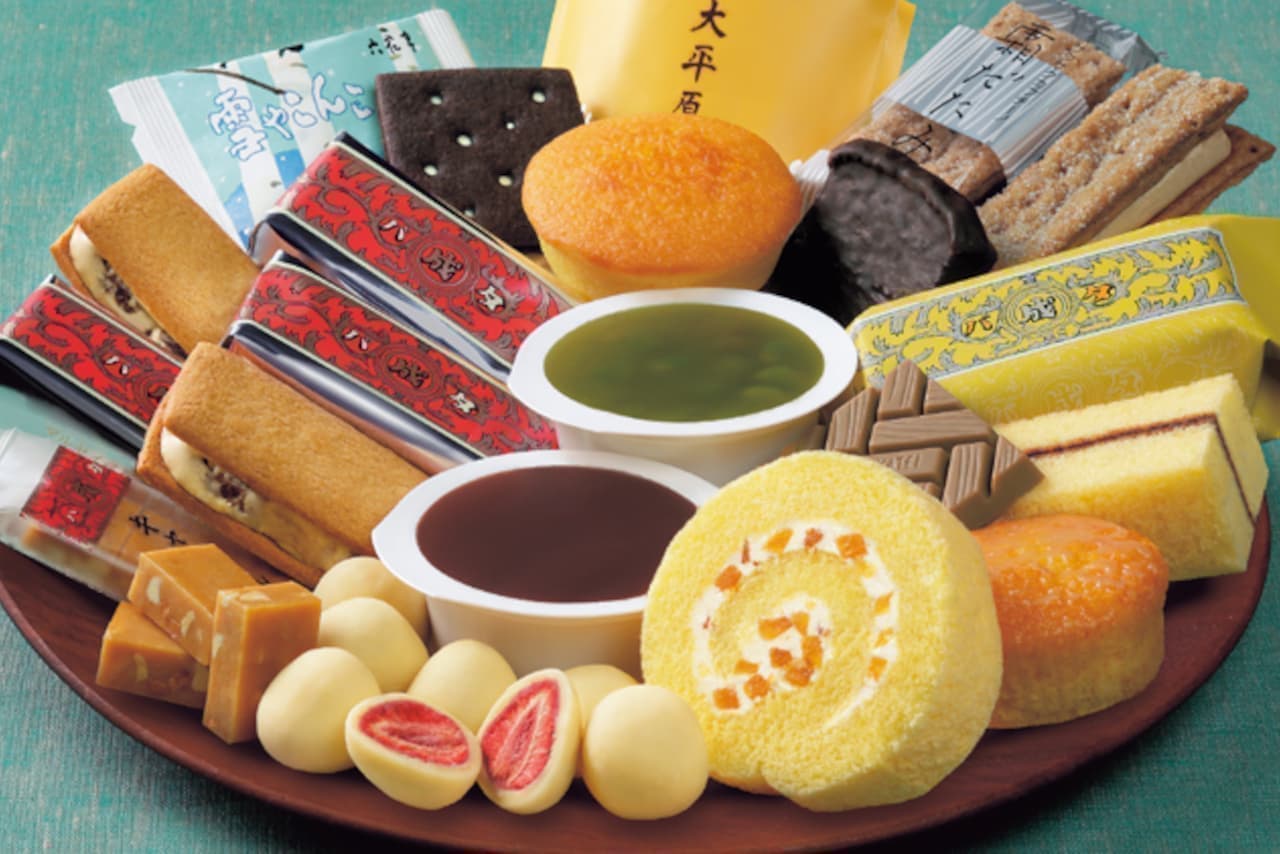 Assortment of Rokkatei "Mail order snack shop"